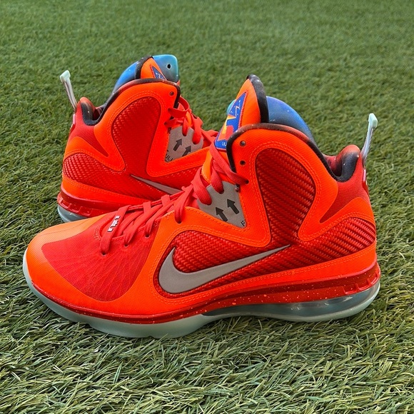 Nike Other - Nike Lebron IV
